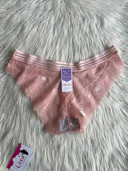 Strings et culottes pour femmes