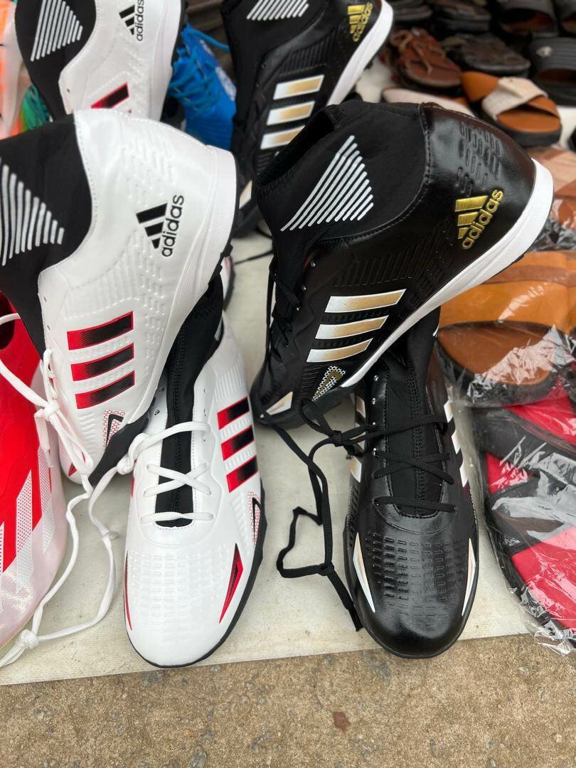 Chaussures de Football Adulte