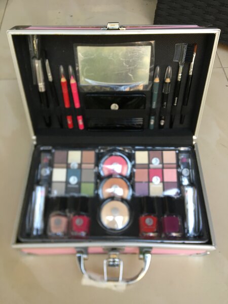 Coffret Maquillage Complet Rose