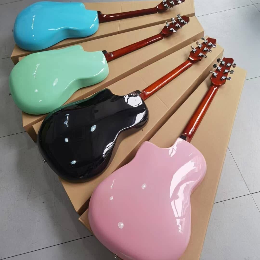 Guitare modèle futuriste