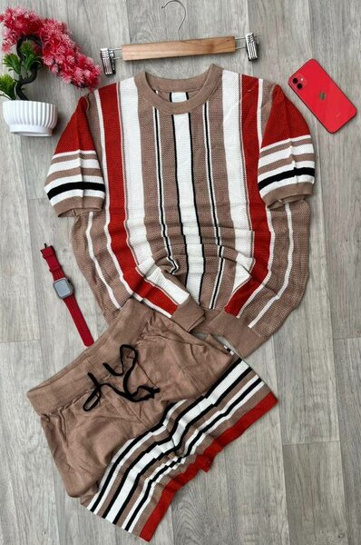 Tenue décontractée rayée homme