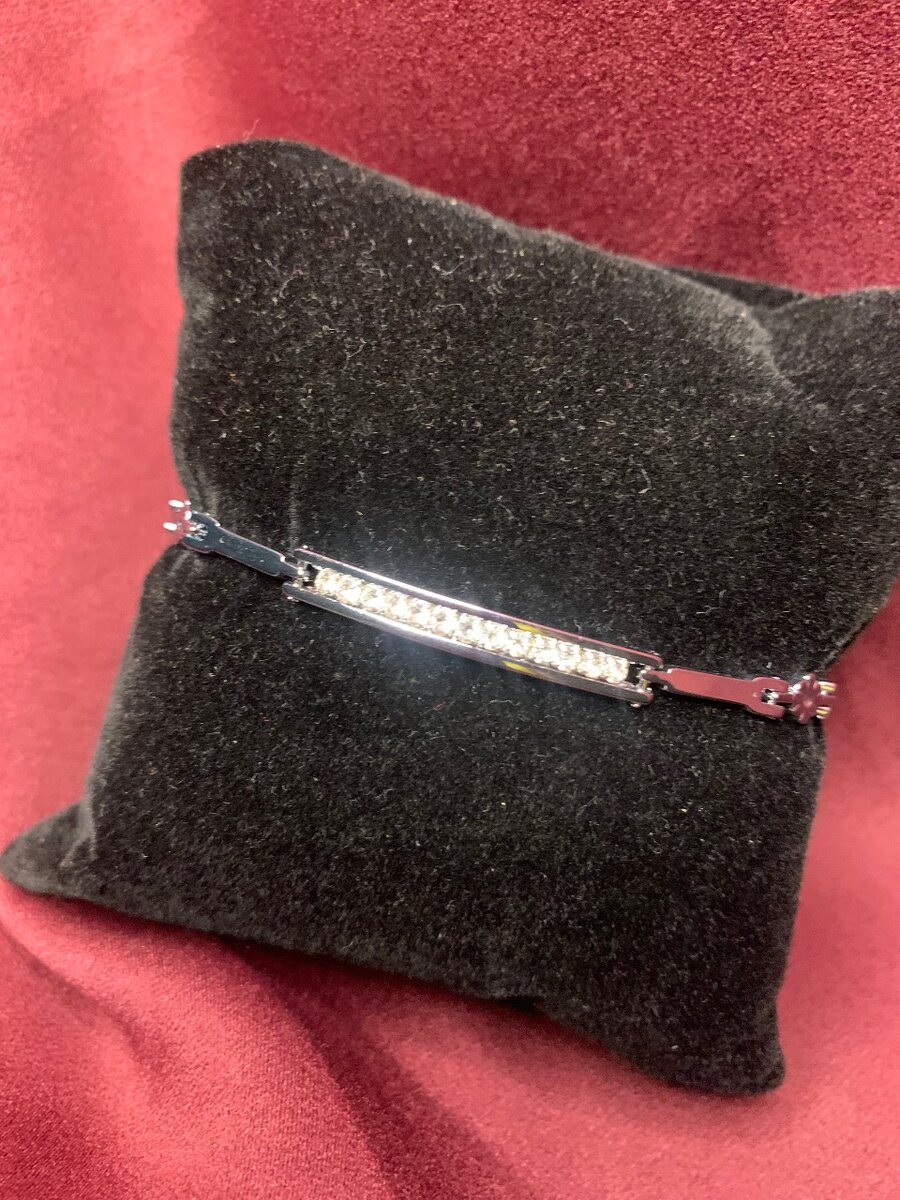 Bracelet en argent avec incrustations