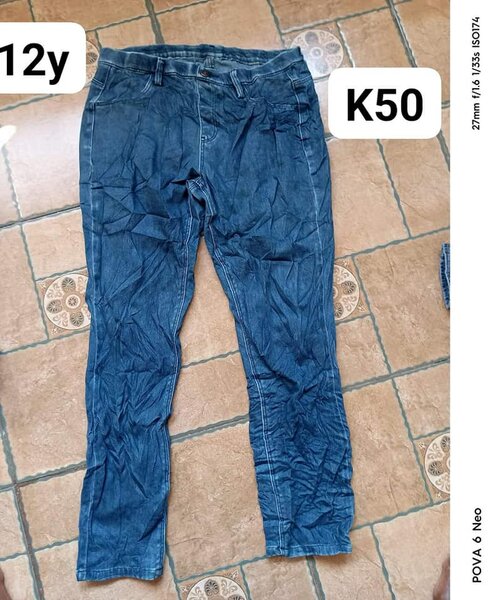 blue jeans for a teenager are straight