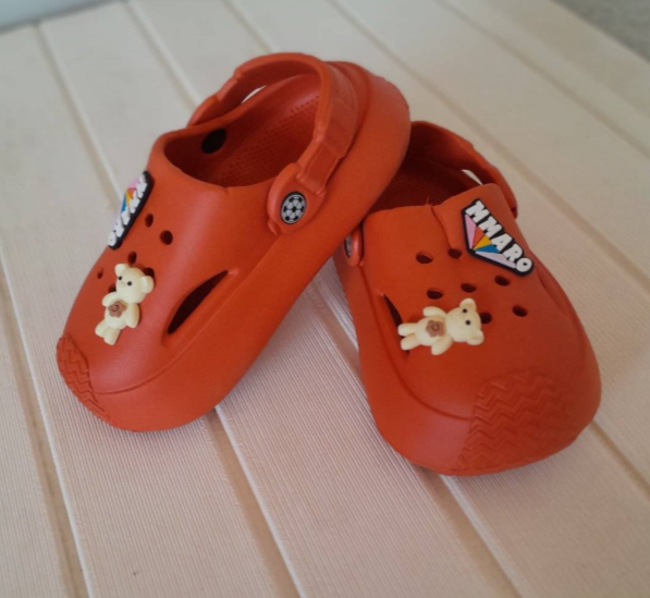Kids crocs