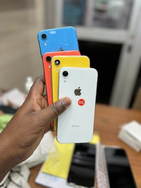 iPhone XR quasi neufs 64gb