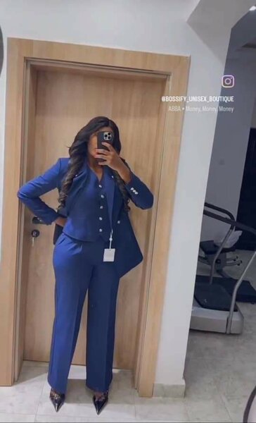 Costume femme élégant