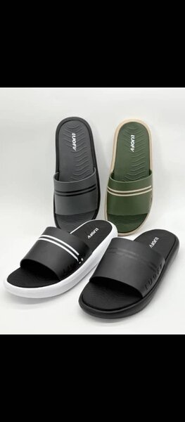 Claquettes en cuir confortables