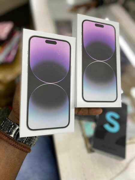 iPhone  12pro max        256GB Blue/gold 