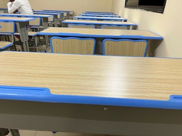 Ensemble Bureau et Chaise École