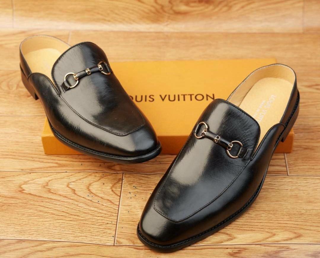 Mocassins élégants en cuir LV