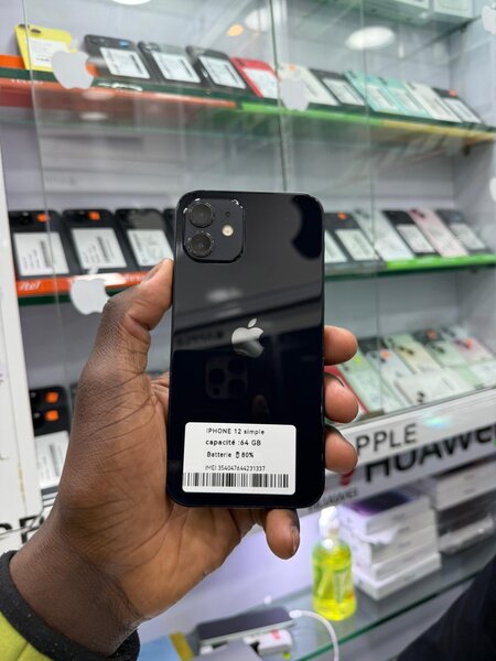 iPhone 12 64GB