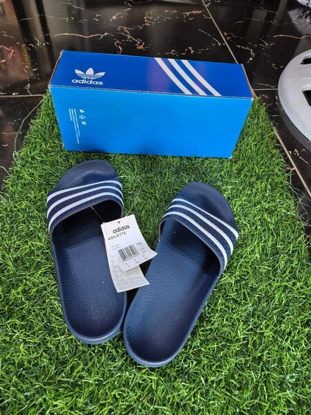 Adidas Adilette Claquettes Bleu