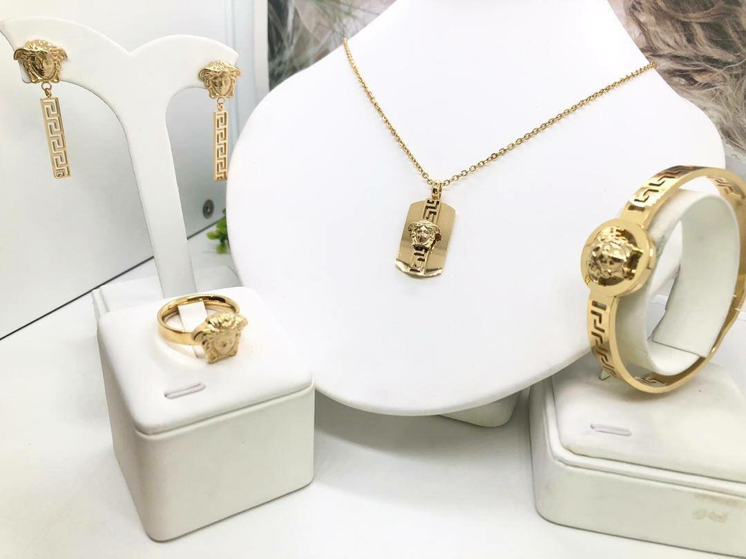 Bijou femme très Bonne qualité