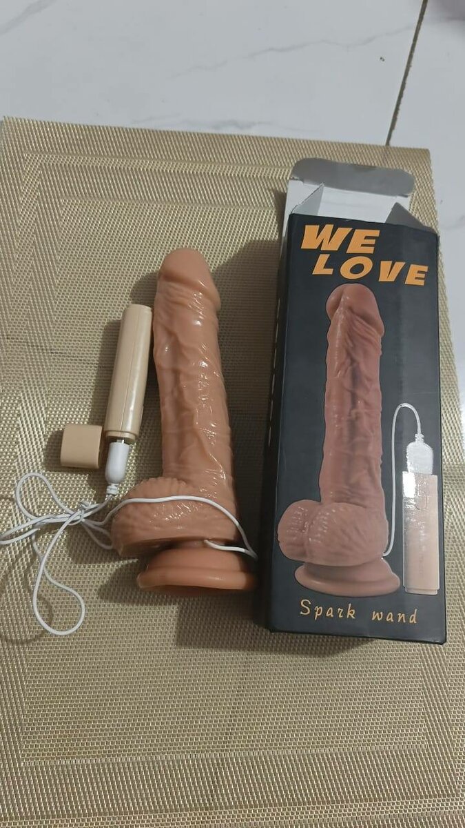 Vibromasseur réaliste We Love