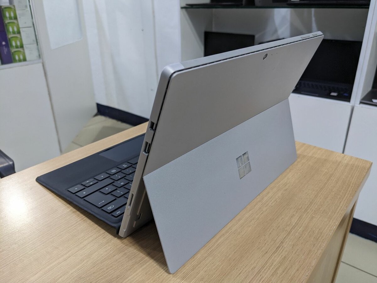Microsoft Surface Pro 6