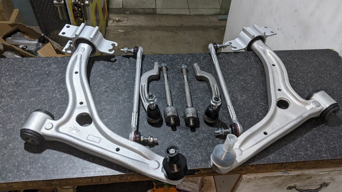 Fully Suspension Kit BENZ GLA X156 , BENZ CLA W176 2016