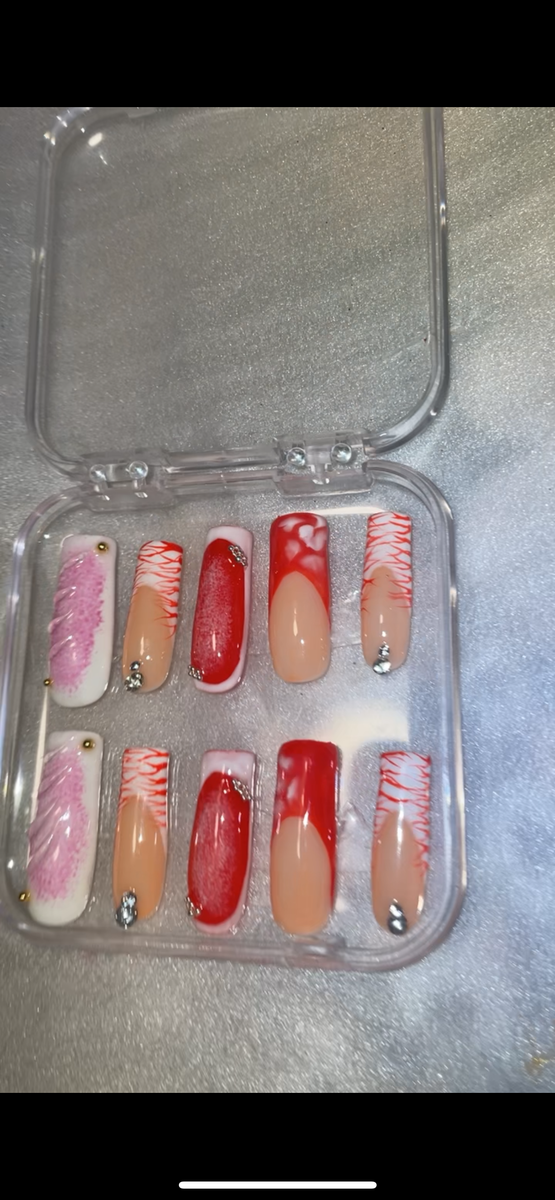 Press on nail