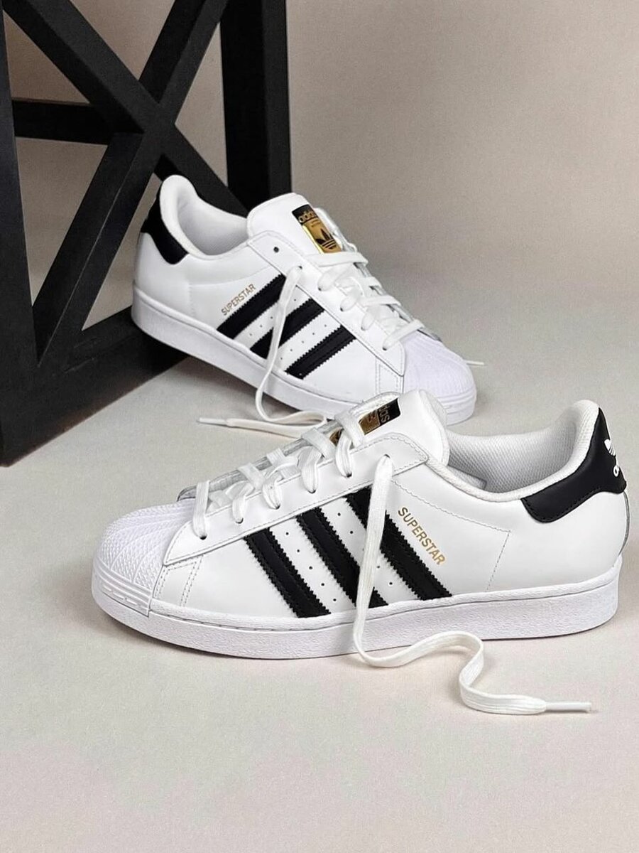 Baskets blanches classiques streetwear