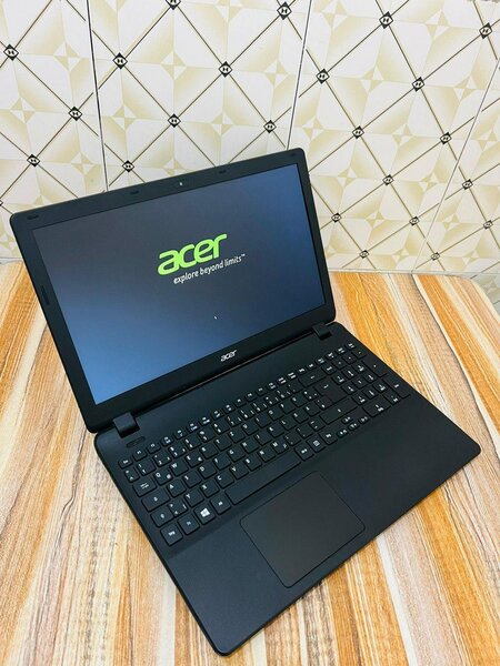 ACER ASPIRE ESI-531  Laptop