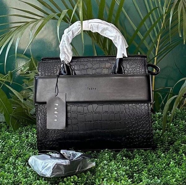 Sac à main élégant en cuir