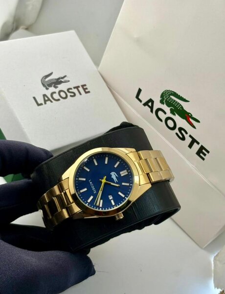 Montre Lacoste