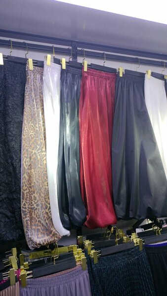 Шёлковые юбки и органзе тюльпаны