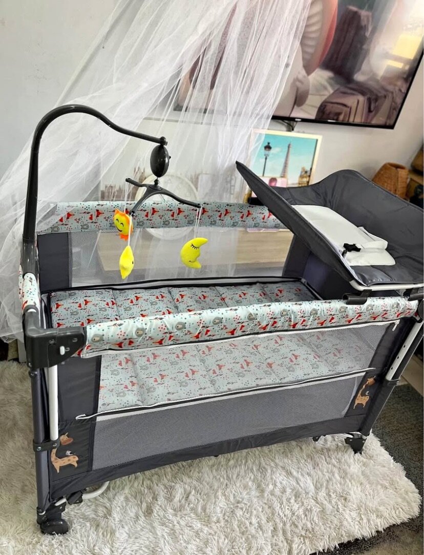 Lits d'enfant portable avec jouets