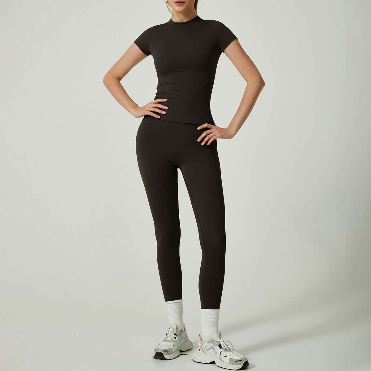 Tenue de sport femme Marron