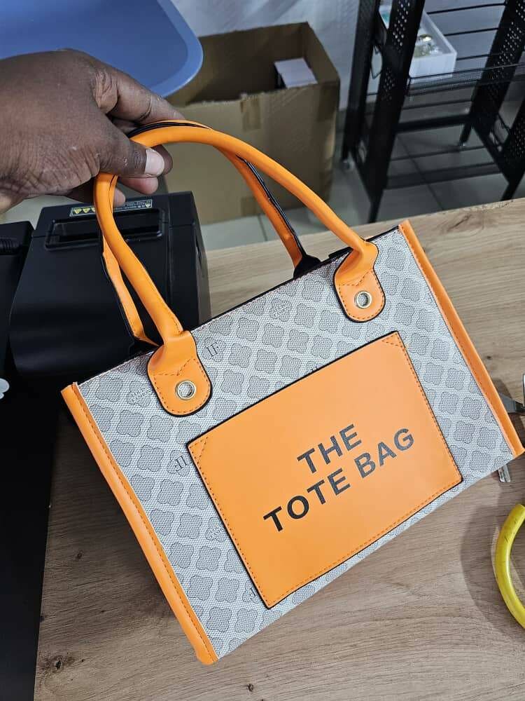 Sac cabas élégant en cuir