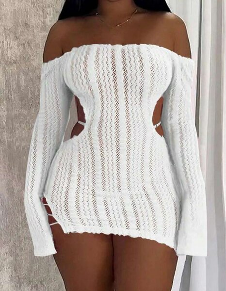 Robe élégante découpée