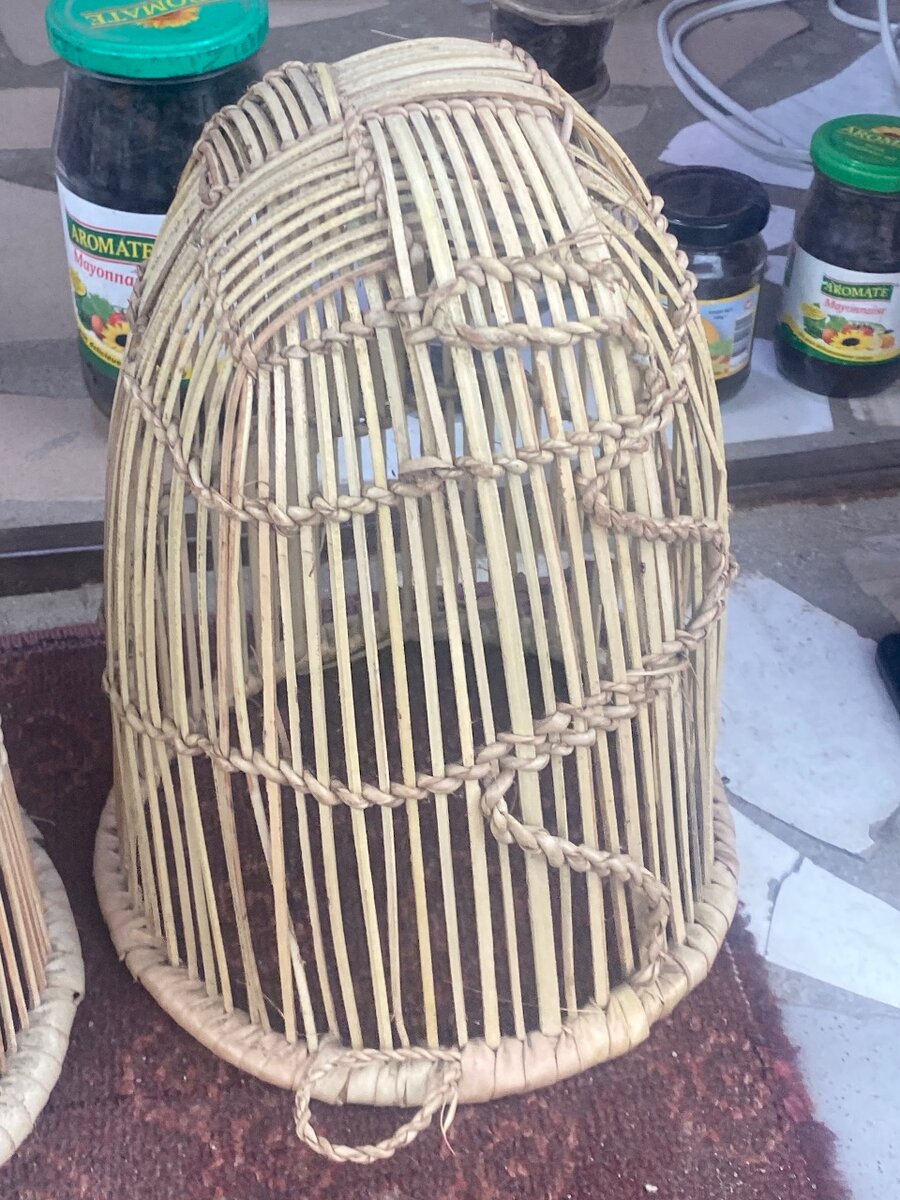 Cloche en rotin rustique