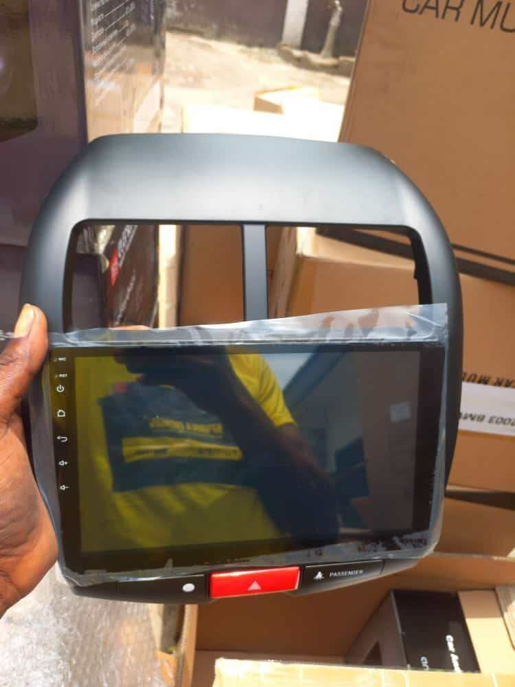 Mitsubishi Outlander 2012