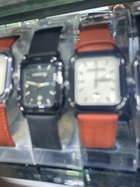 Montres élégantes rectangulaires