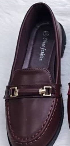 belles chaussures pour femmes