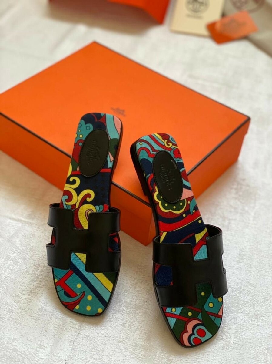 Ladies colored designed slides