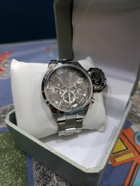 DL original watch