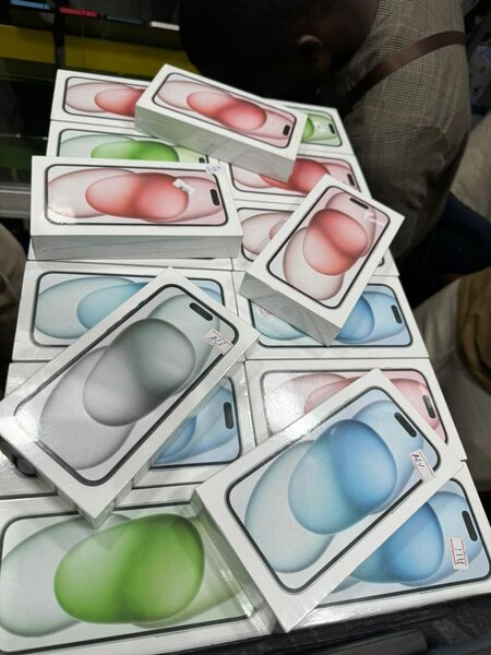 iPhone 15 simple neuf scellé 