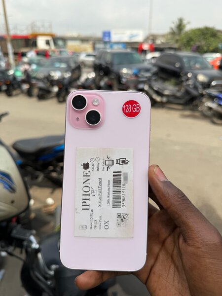 iPhone 15plus 128Go retour cas