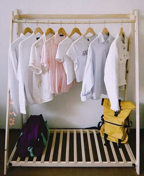 Напольная вешалка