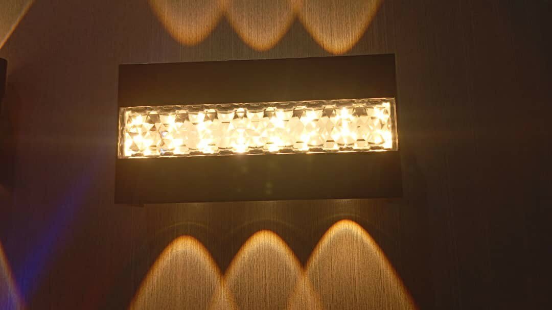 Modern LED Wall Light