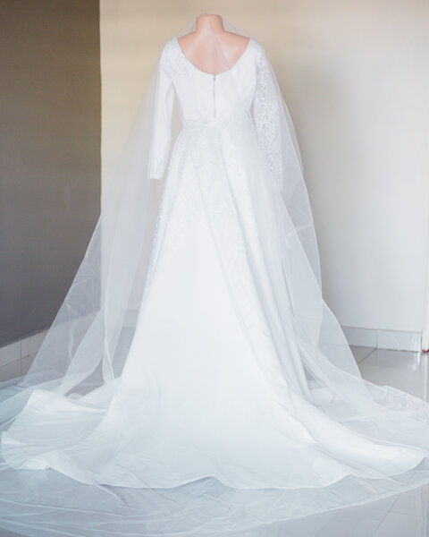 Wedding Dress with Over skirt and veil for hire