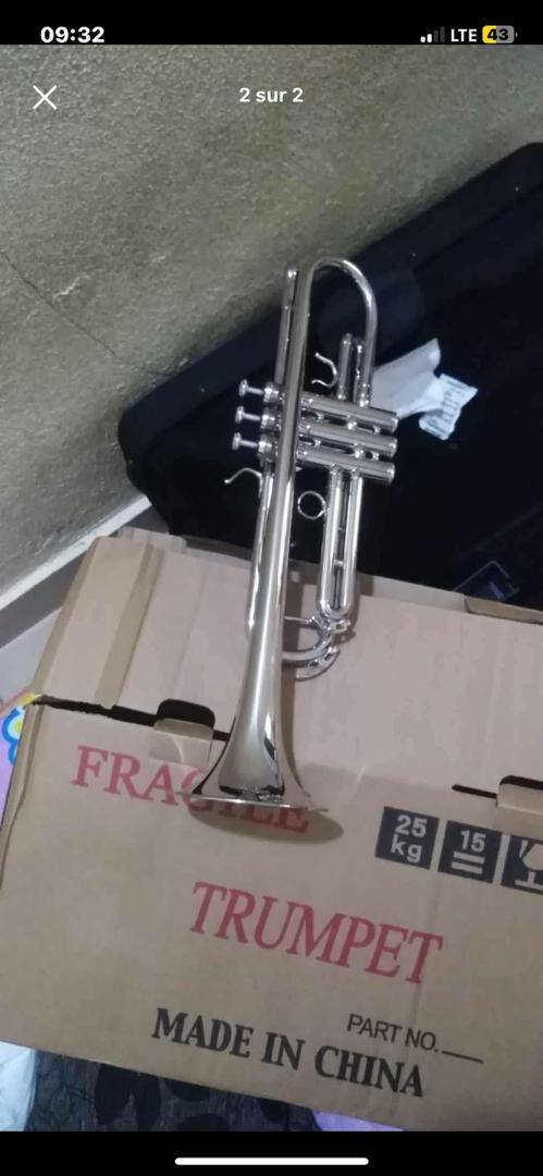 Trompette en Cuivre Éclatant