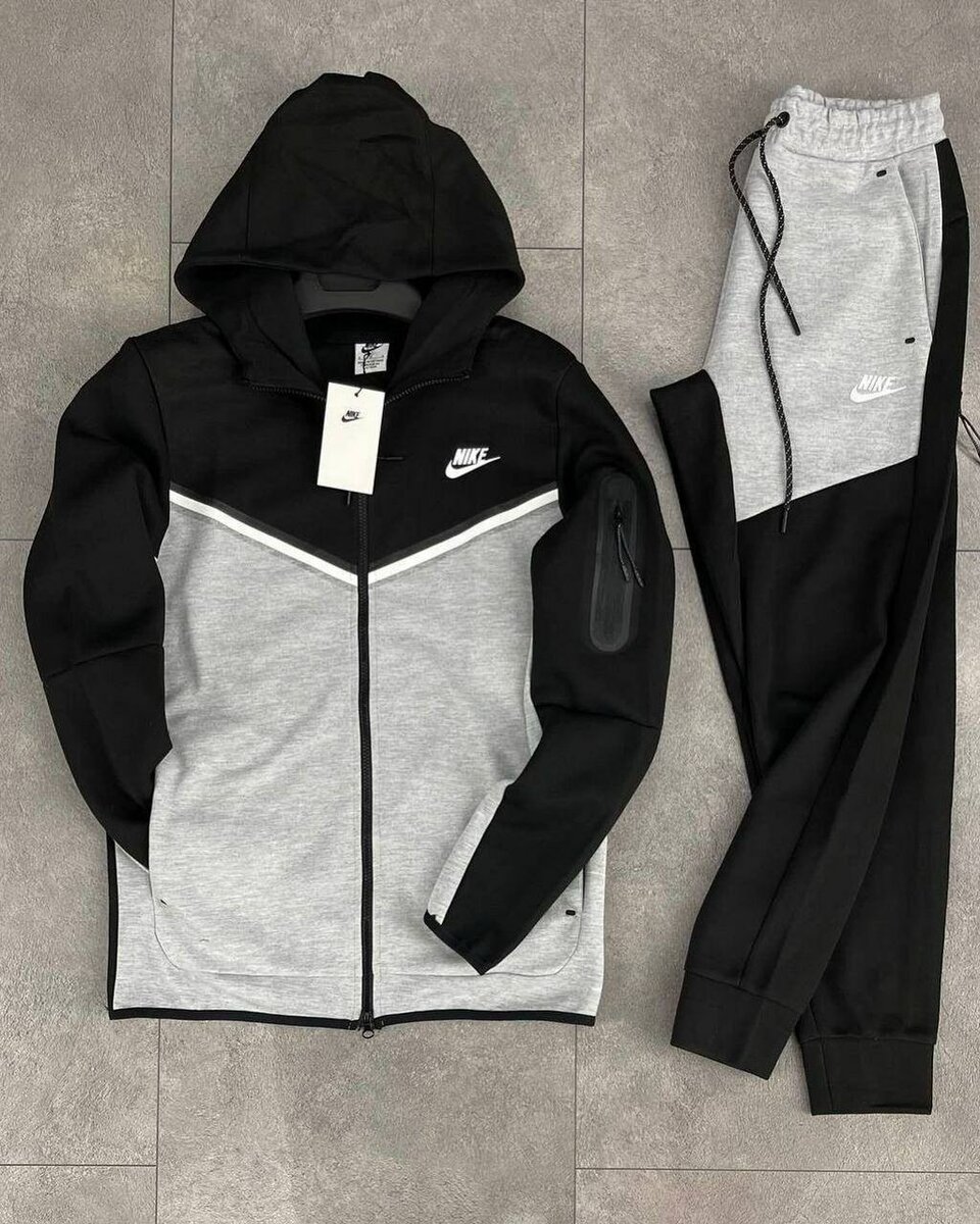 Nike Teech Fleece