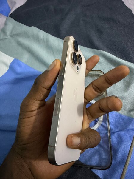 iPhone 16pro 128GB avec carton
