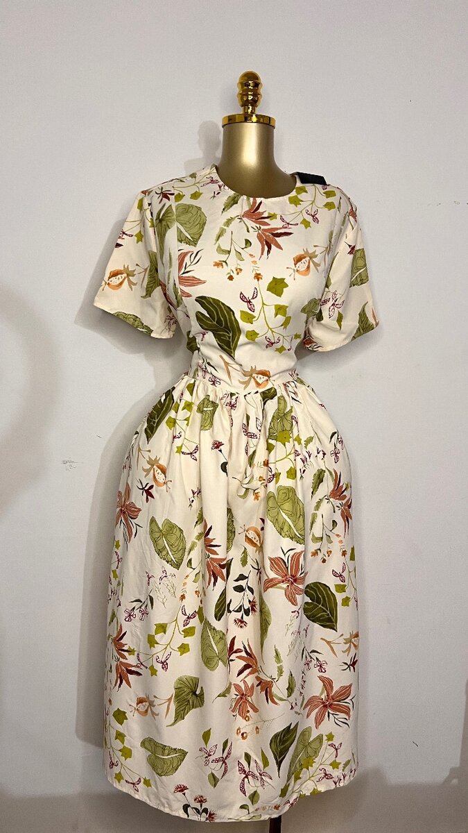Robe midi florale élégante