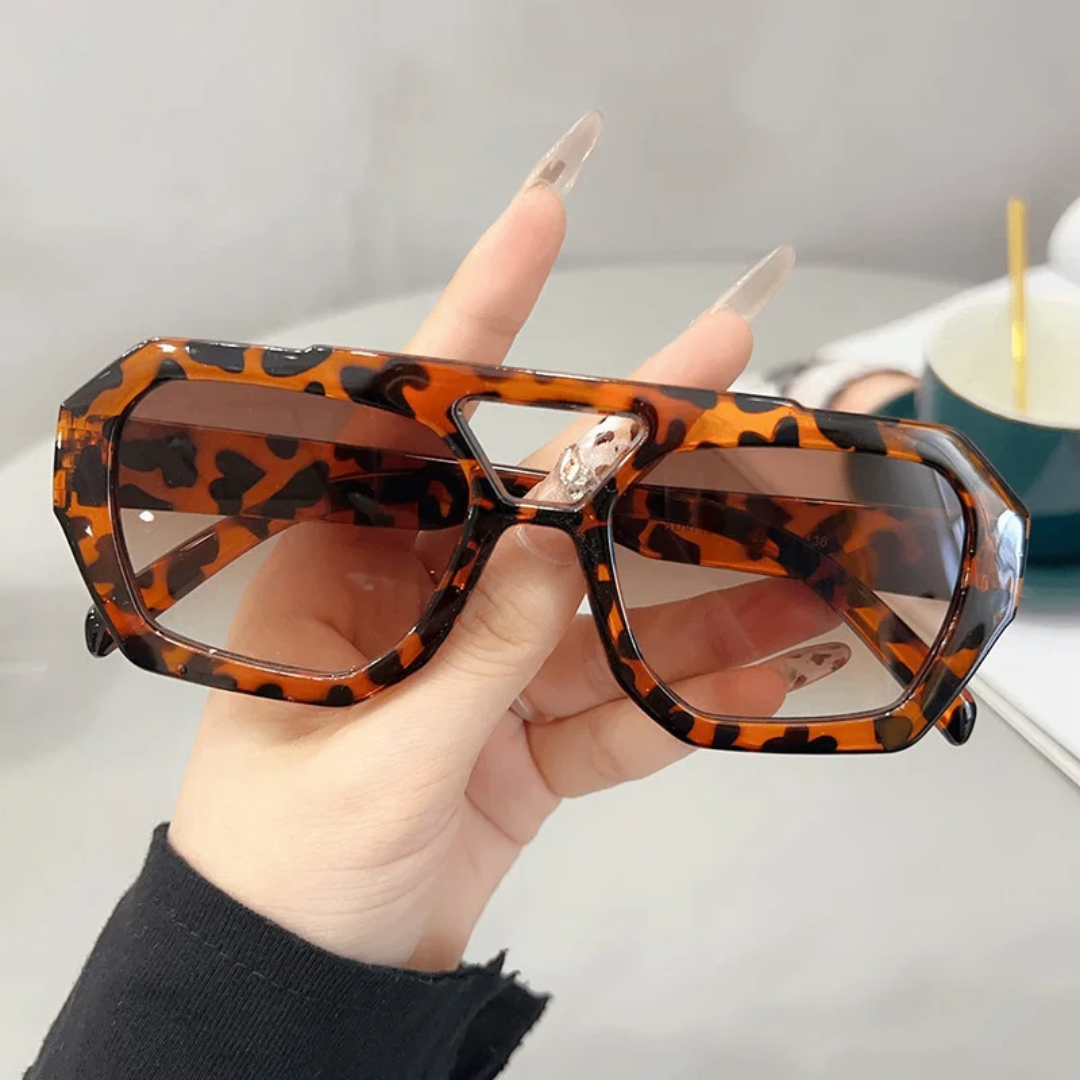 Lunettes de soleil à monture géométrique