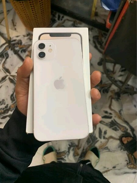 iPhone 12 64GB Blanc