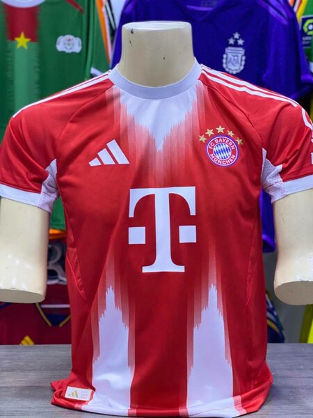 Maillot de football rouge