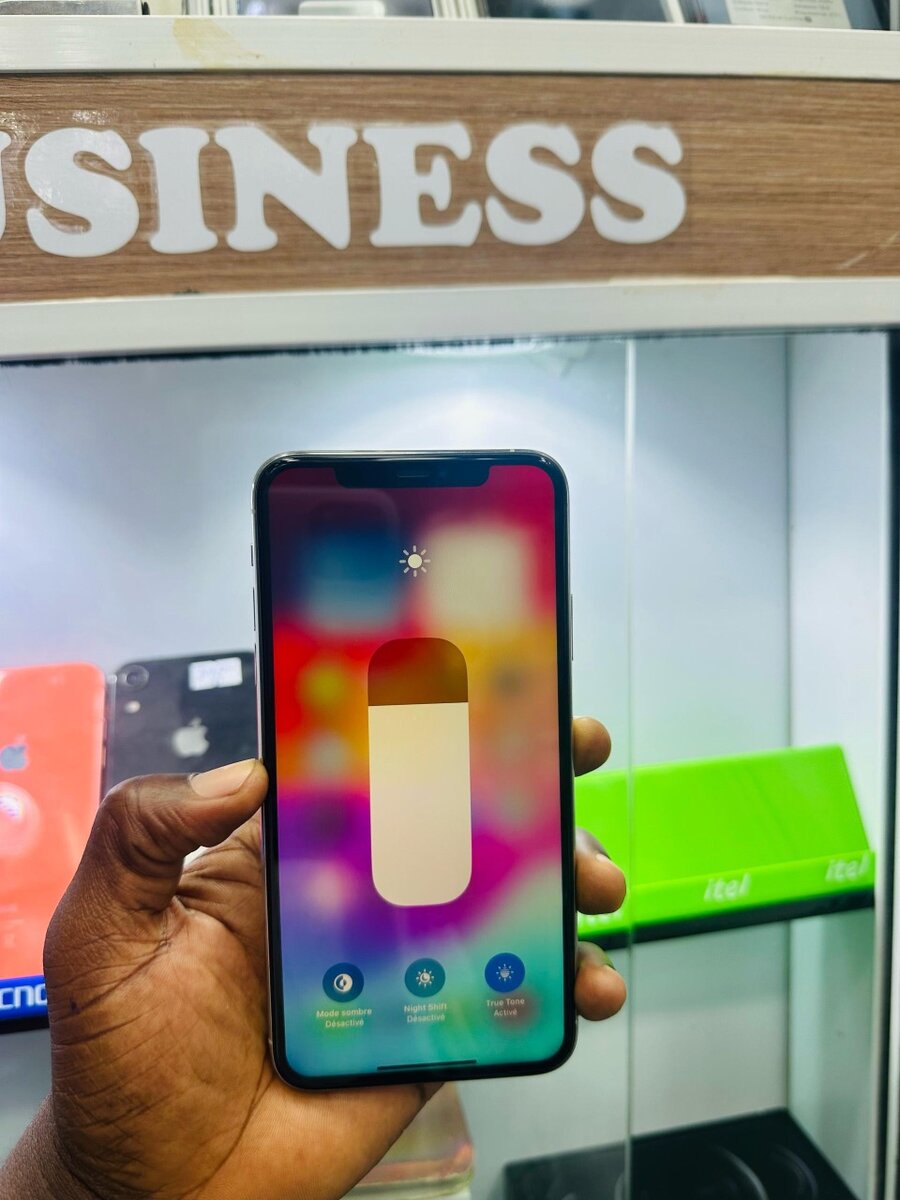 11 pro max 64Go très propre