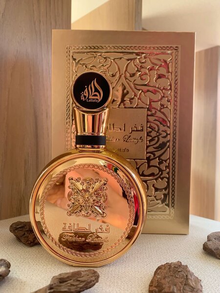 Parfum Lattafa Oud Luxe
